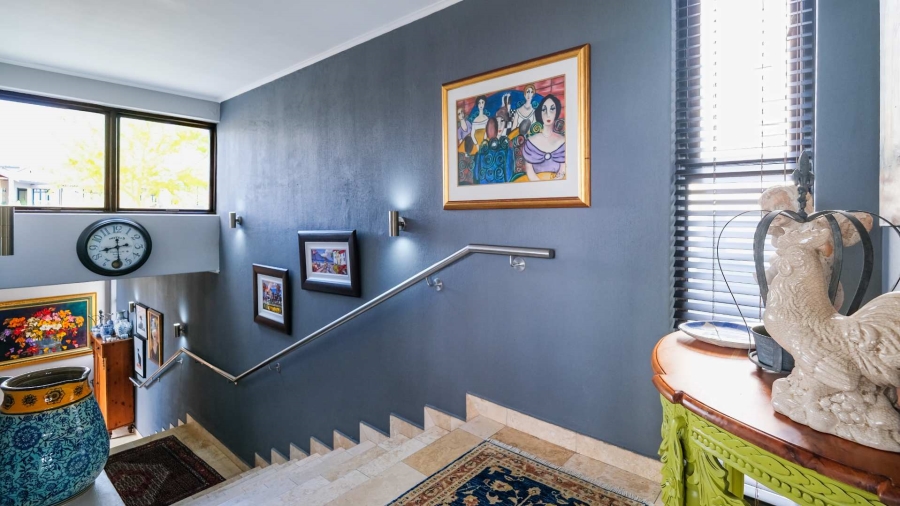 5 Bedroom Property for Sale in Oubaai Western Cape
